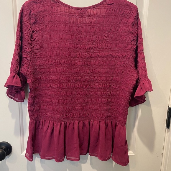 Torrid Women's Pink Smocked Top size 2.
0028 - Picture 2 of 3